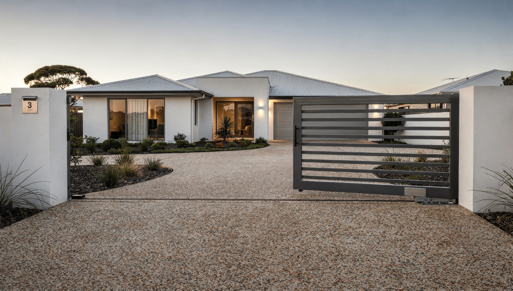 Automatic slat driveway gate at a home in Southern Tasmania